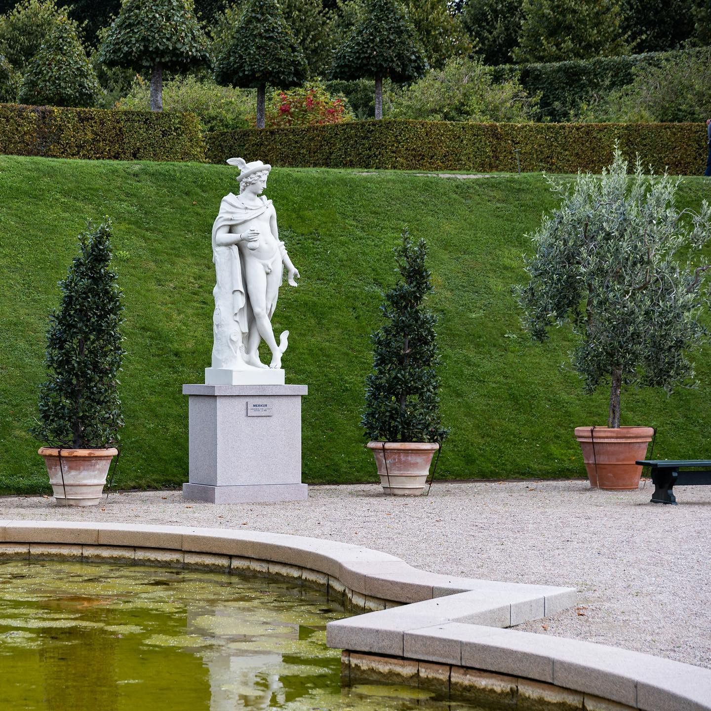 The garden of Frederiksborg Castle. #canoneosr6 #eosr6 #sigma24105art