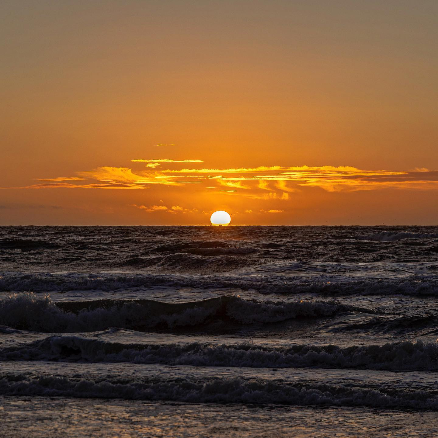 #northsea #sunsetspam #canoneosr6 #eosr6 #sigma24105art #home